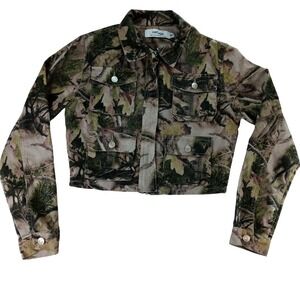 Refuge Camouflage Cropped Denim Jacket Women Size M Utility Pockets‎ Casual